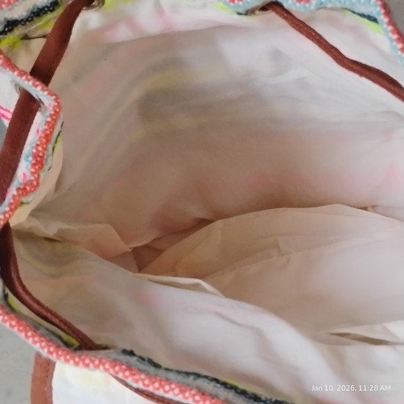 🚨5 For $25🚨Stylish Multicolor Backpack - Picture 3 of 3